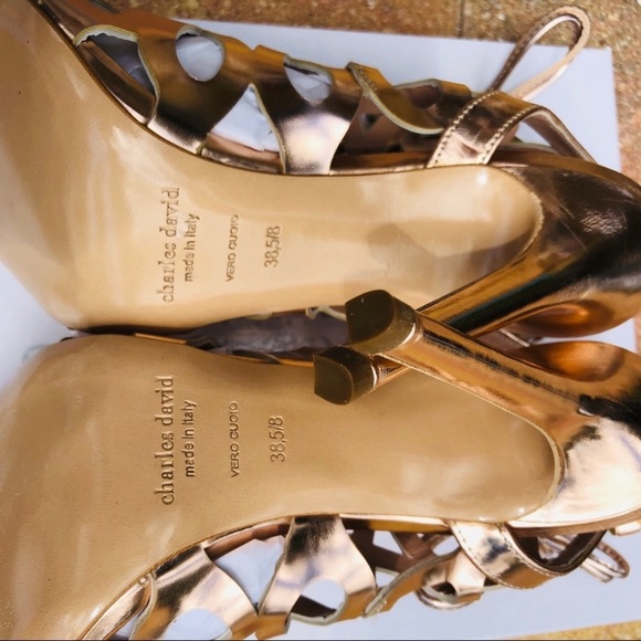 CHARLES DAVID “Pricilla” Stiletto Shoes Gold - Picture 7 of 10